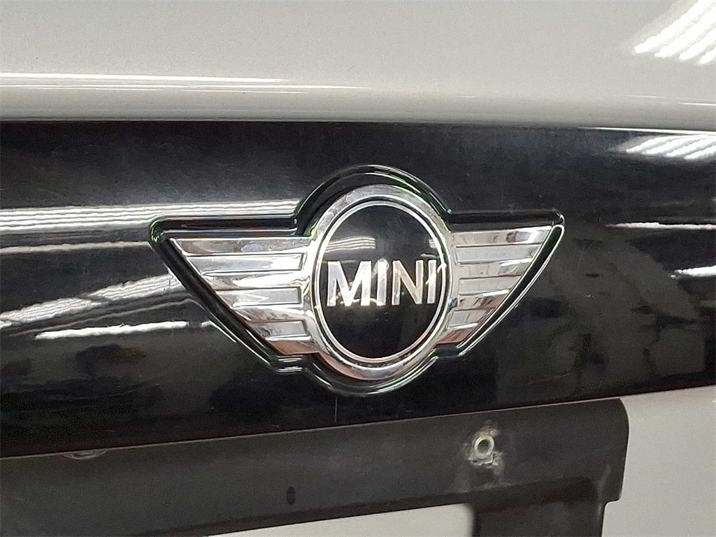 2016 MINI Cooper Base 29