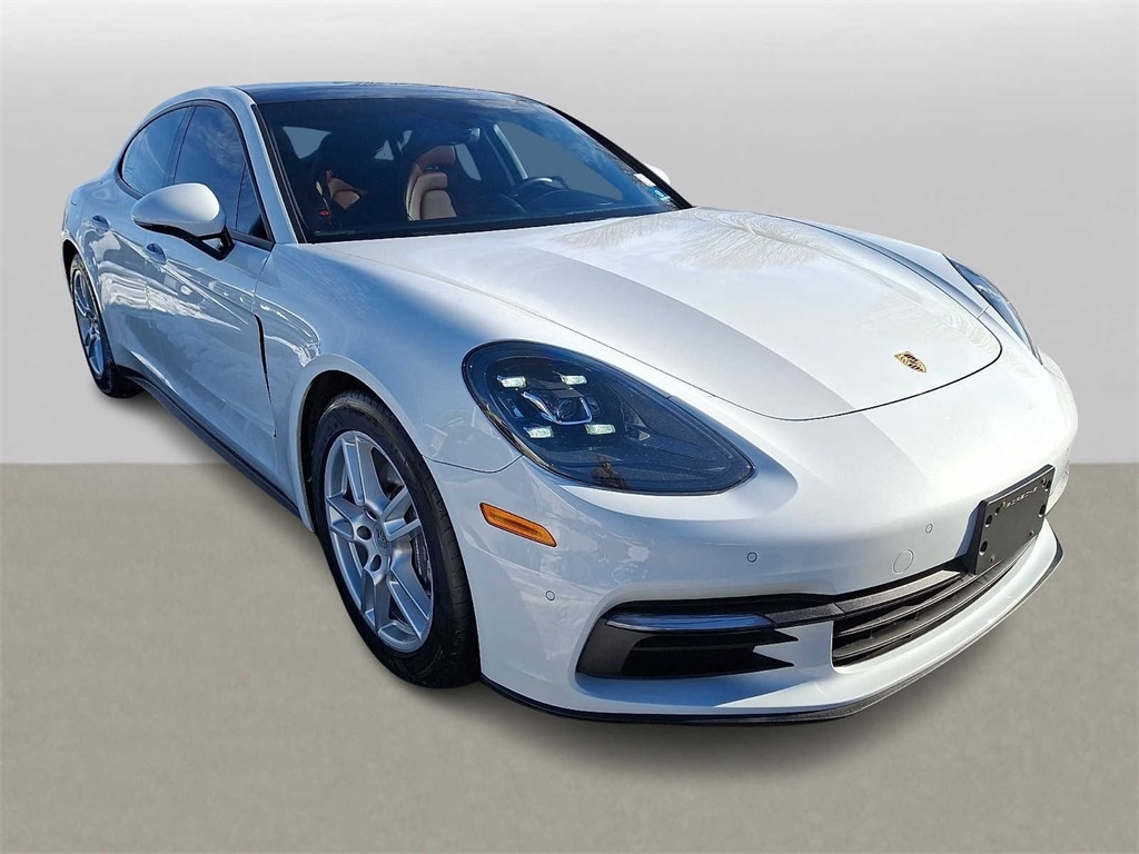 Thumbnail: 2018 Porsche Panamera - 3
