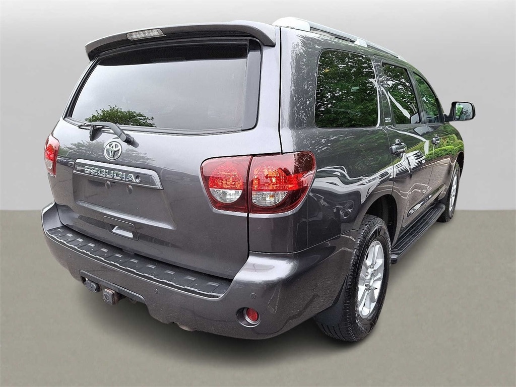 Thumbnail: 2019 Toyota Sequoia - 4