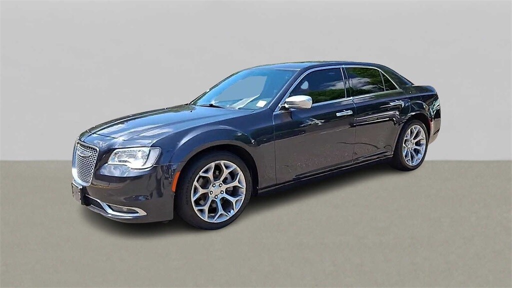 Thumbnail: 2018 Chrysler 300 - 3