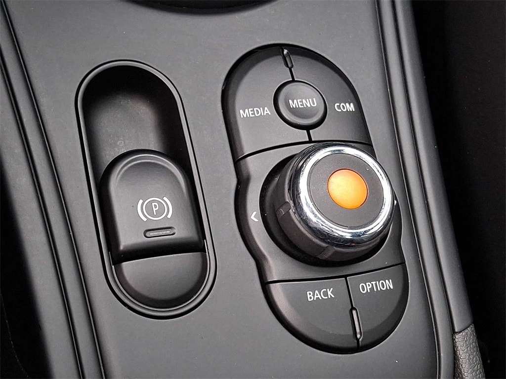 Thumbnail: 2021 MINI Cooper Countryman - 18