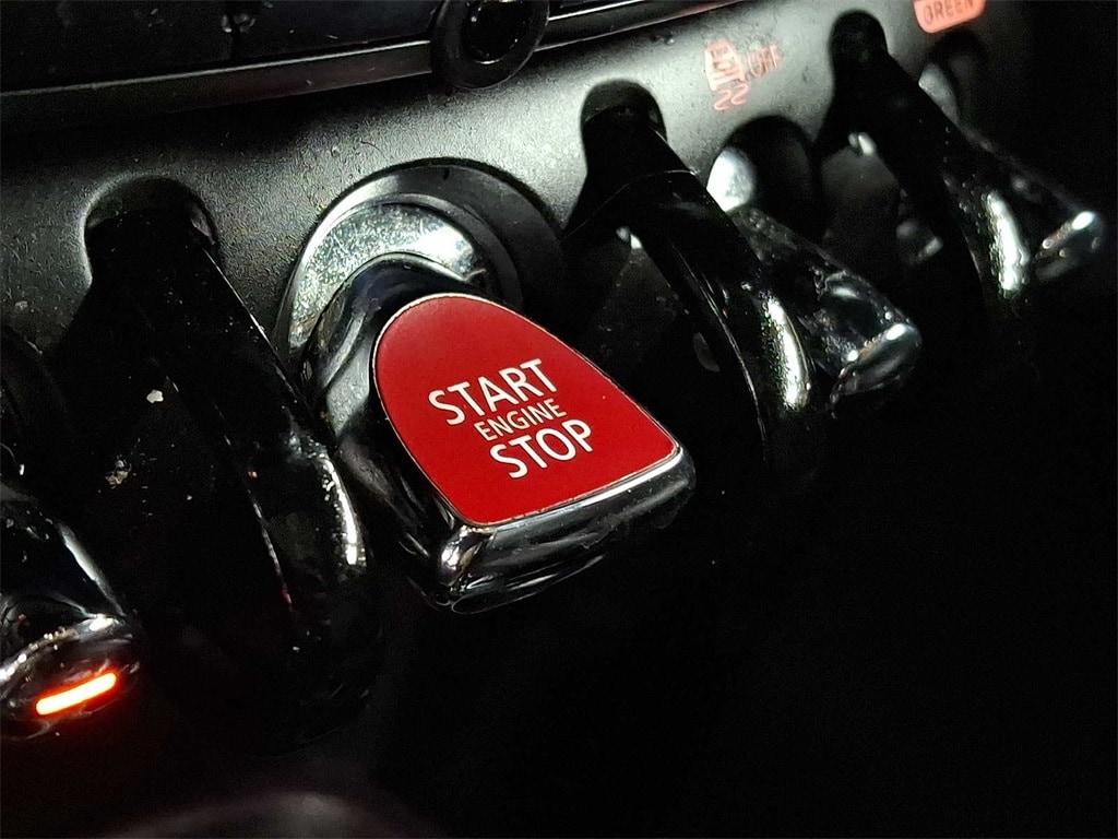 Thumbnail: 2023 MINI Cooper Hardtop - 19