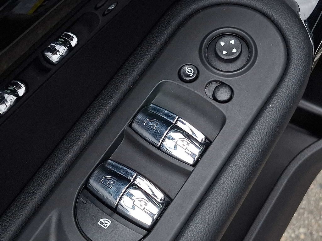 Thumbnail: 2024 MINI Cooper Countryman - 24