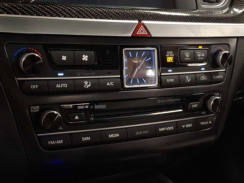 Thumbnail: 2018 Genesis G80 - 15