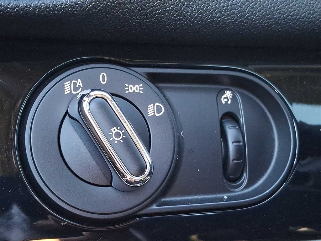 Thumbnail: 2023 MINI Cooper Countryman - 24