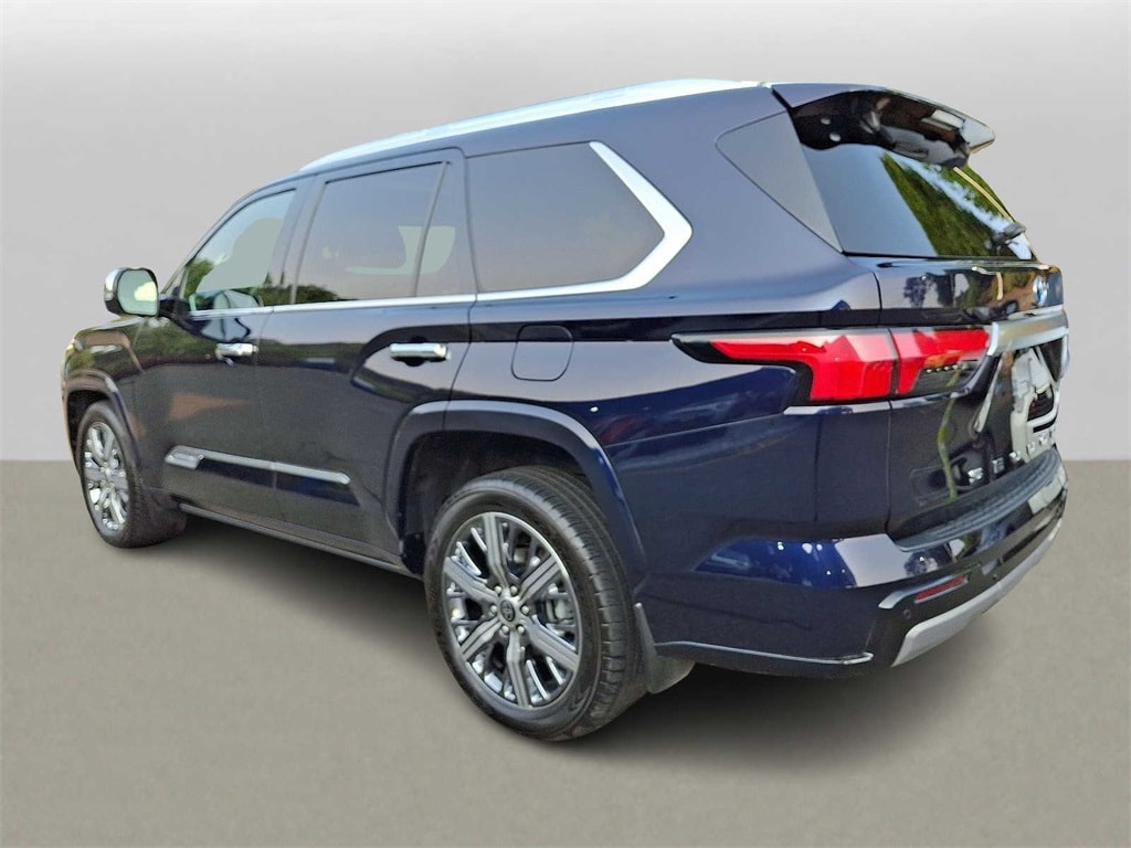 Thumbnail: 2023 Toyota Sequoia - 5