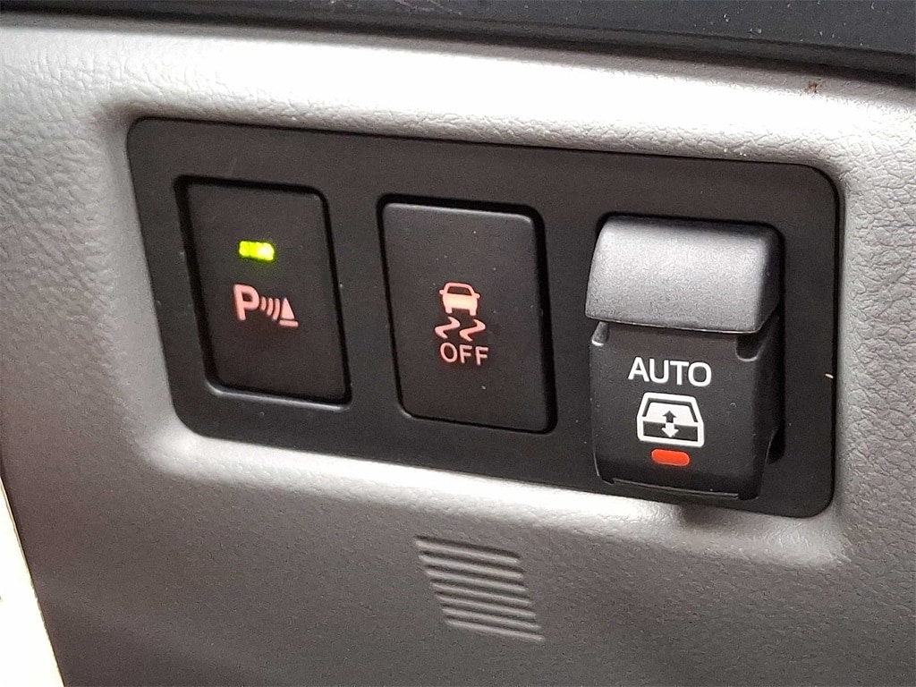 Thumbnail: 2019 Toyota Sequoia - 20
