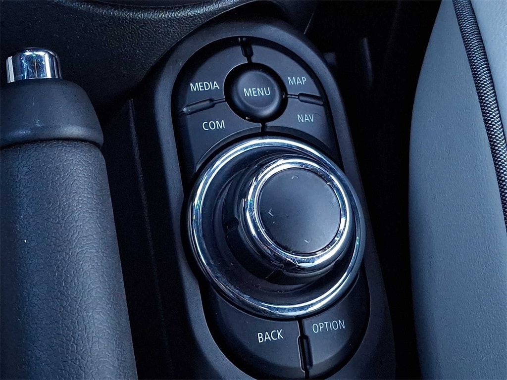 Thumbnail: 2023 MINI Cooper Convertible - 16