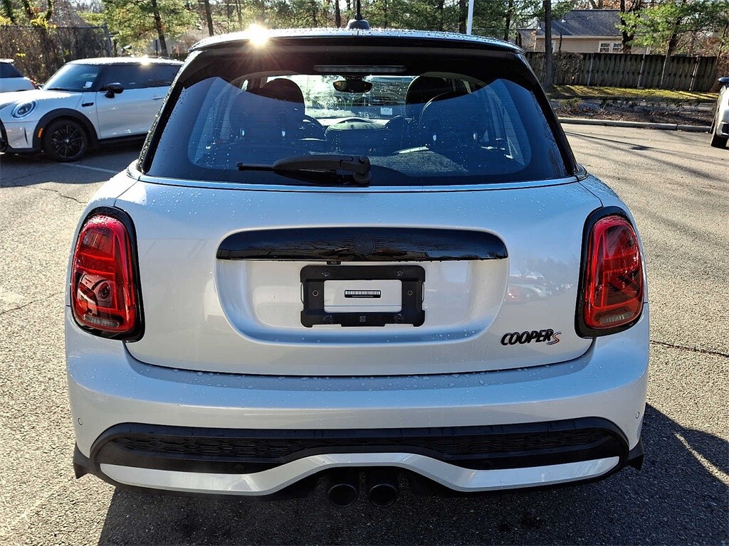 Thumbnail: 2023 MINI Cooper Hardtop - 6