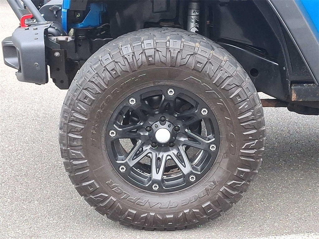 Thumbnail: 2015 Jeep Wrangler - 9