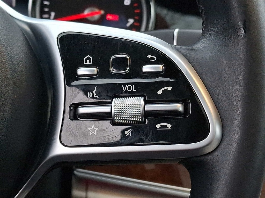 Thumbnail: 2019 Mercedes-Benz E-Class - 18