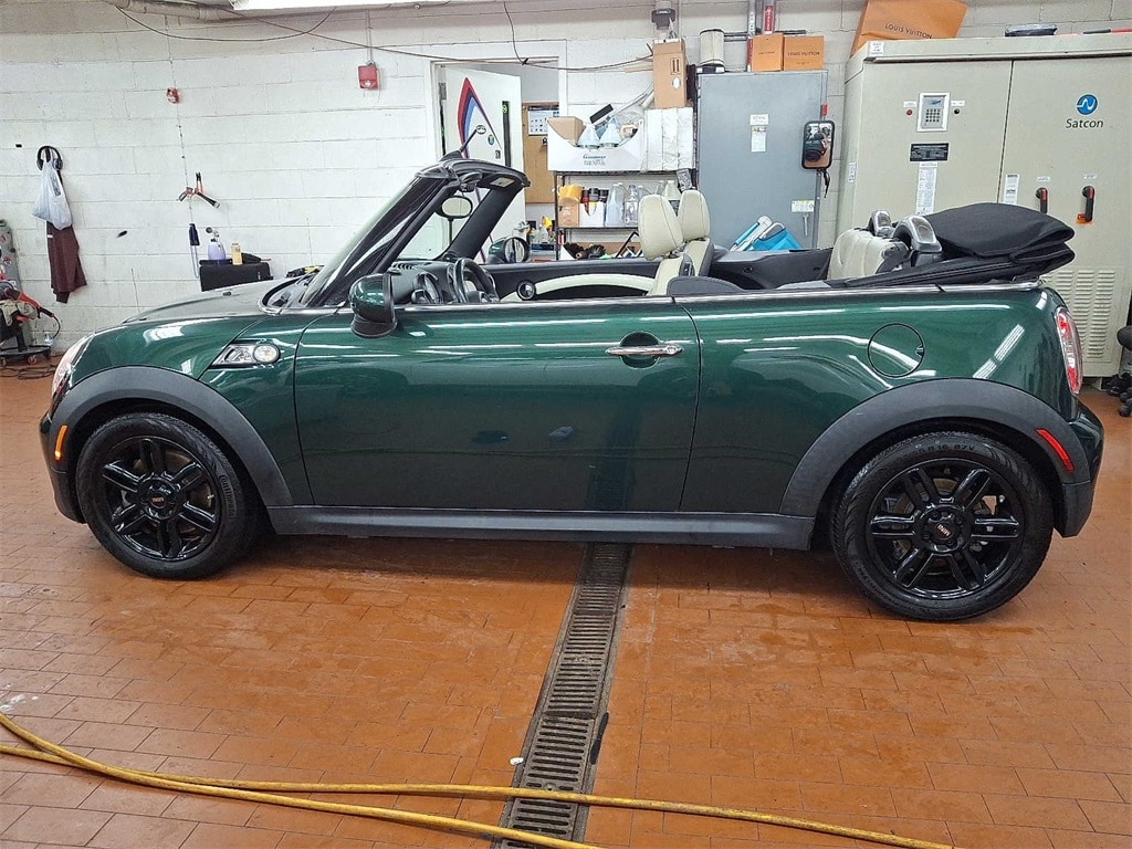 2013 MINI Cooper Base 7