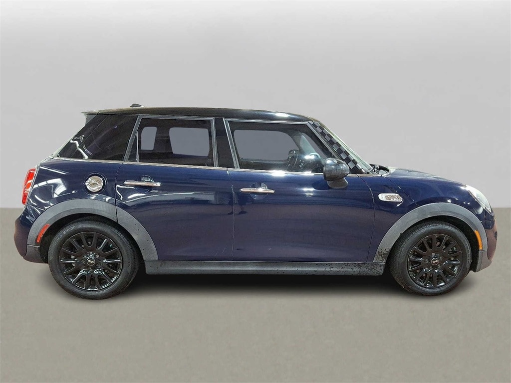 Thumbnail: 2015 MINI Cooper - 4