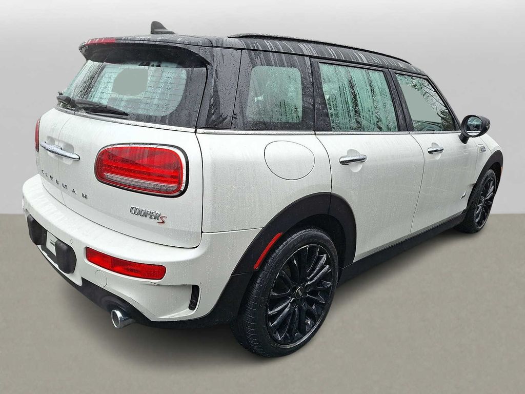 Thumbnail: 2023 MINI Cooper Clubman - 4