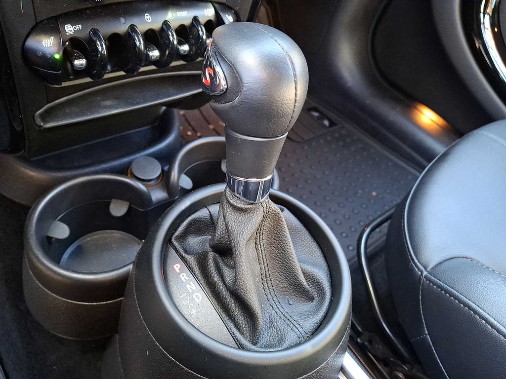 Thumbnail: 2015 MINI Cooper Countryman - 12