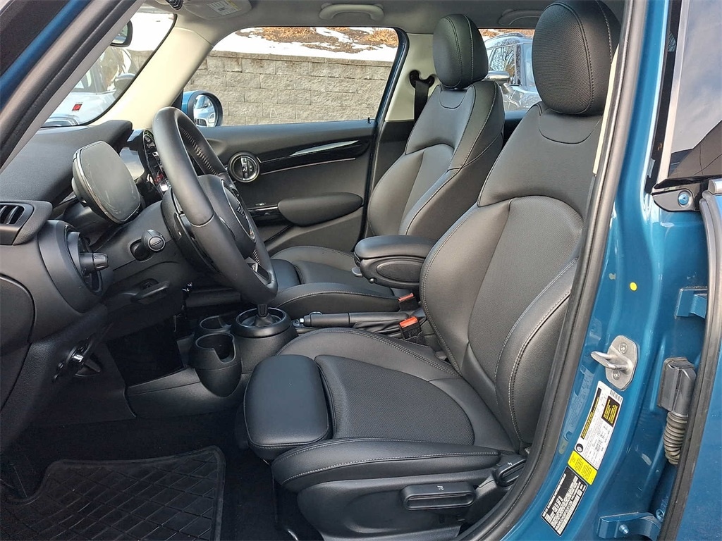 Thumbnail: 2023 MINI Cooper Hardtop - 10