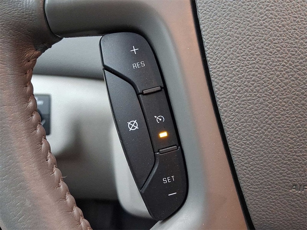 Thumbnail: 2011 Buick Enclave - 15