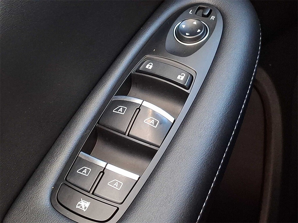 Thumbnail: 2020 INFINITI QX50 - 25