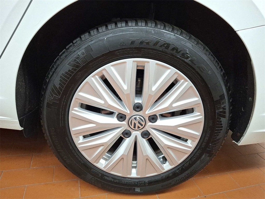 Thumbnail: 2019 Volkswagen Jetta - 7