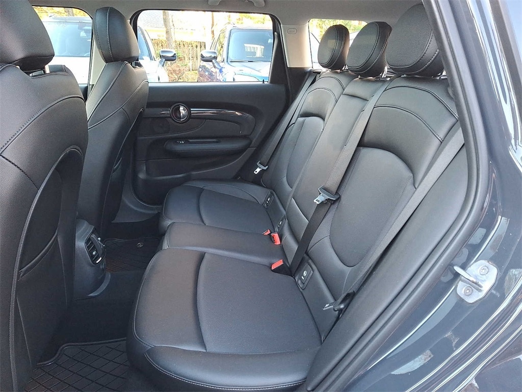 Thumbnail: 2017 MINI Cooper Clubman - 9