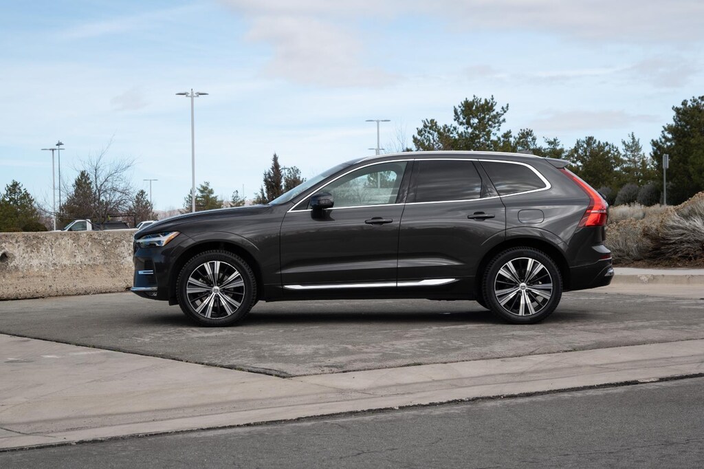 Used 2023 Volvo XC60 Ultimate Bright Theme SUV