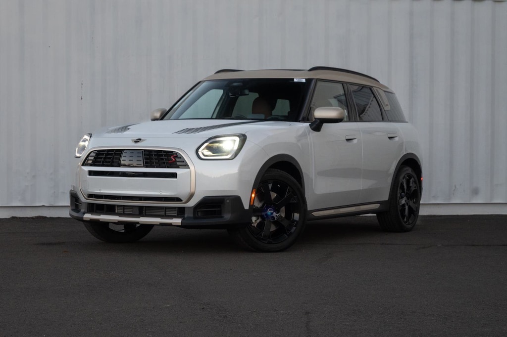 New 2026 MINI Countryman Iconic SUV