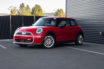 2025 MINI Hardtop 2 Door Signature Plus Hatchback