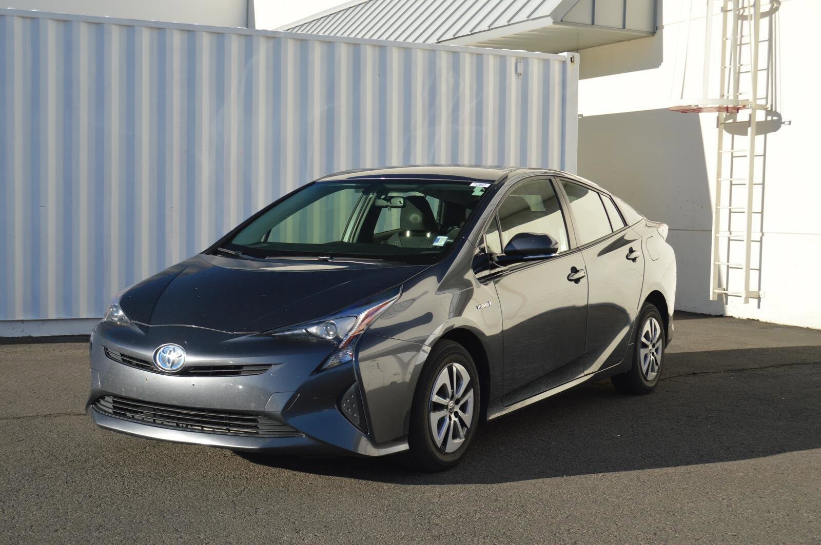 2016 Toyota Prius Two Eco photo 2