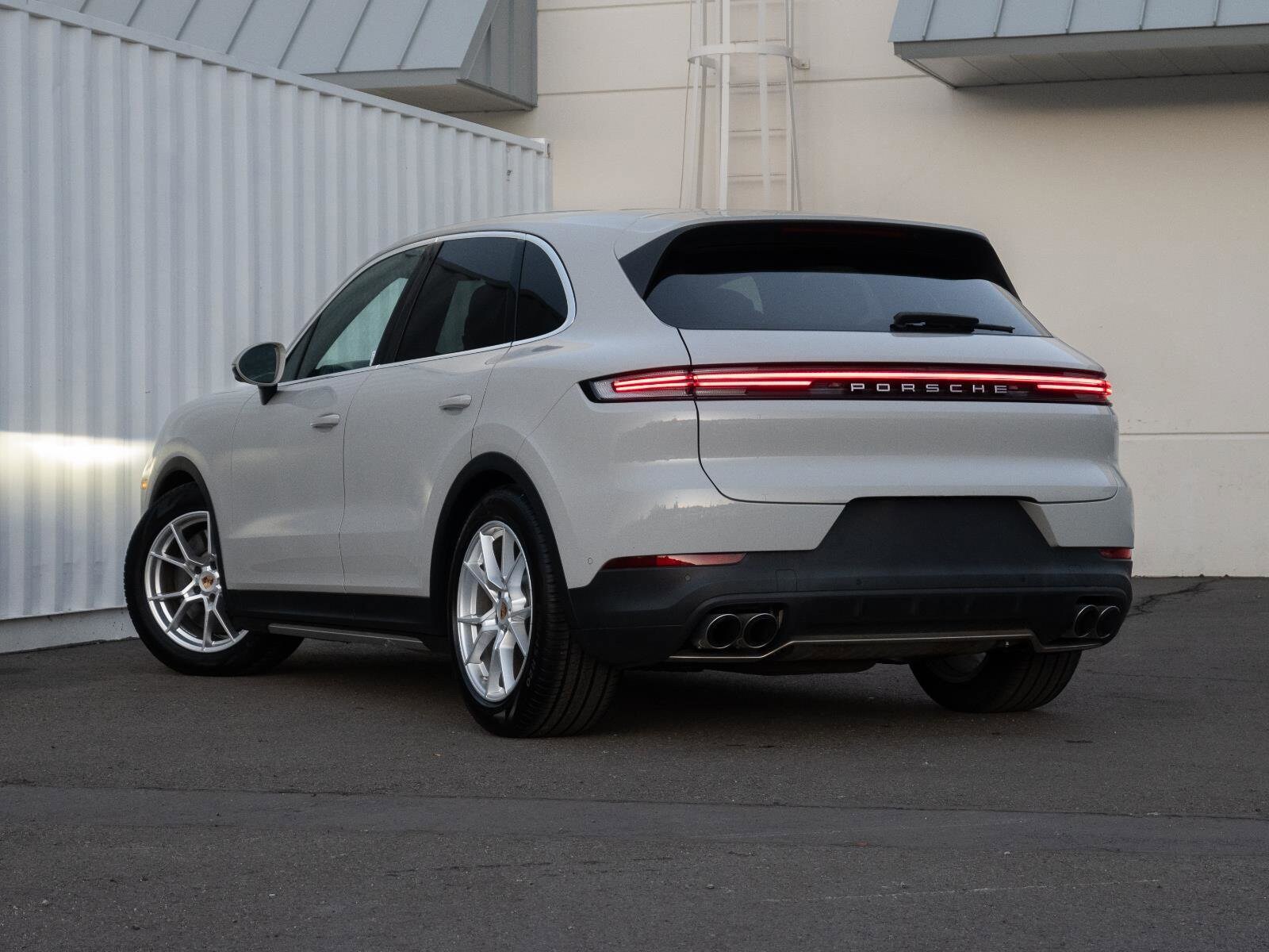 2025 Porsche Cayenne S photo 2