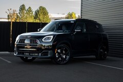 2025 MINI Countryman Signature Plus SUV