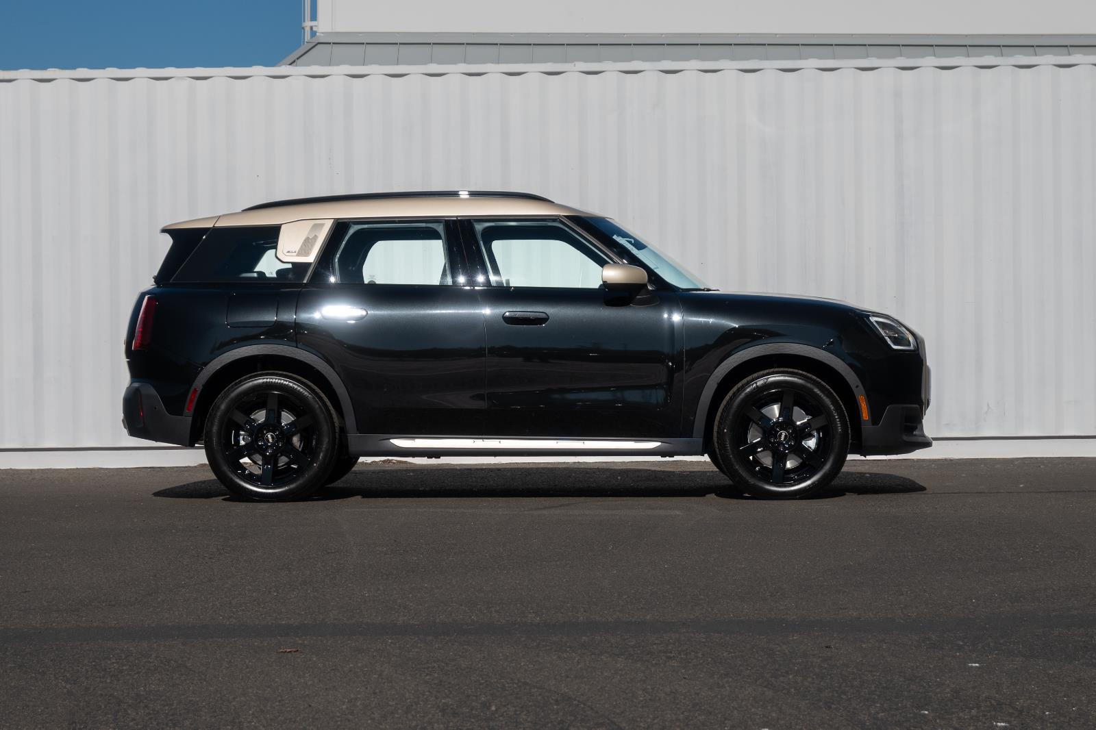 2026 MINI Countryman S - Photo 8