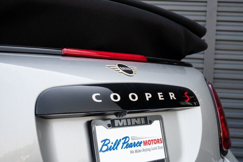 2025 MINI Convertible S - Photo 13