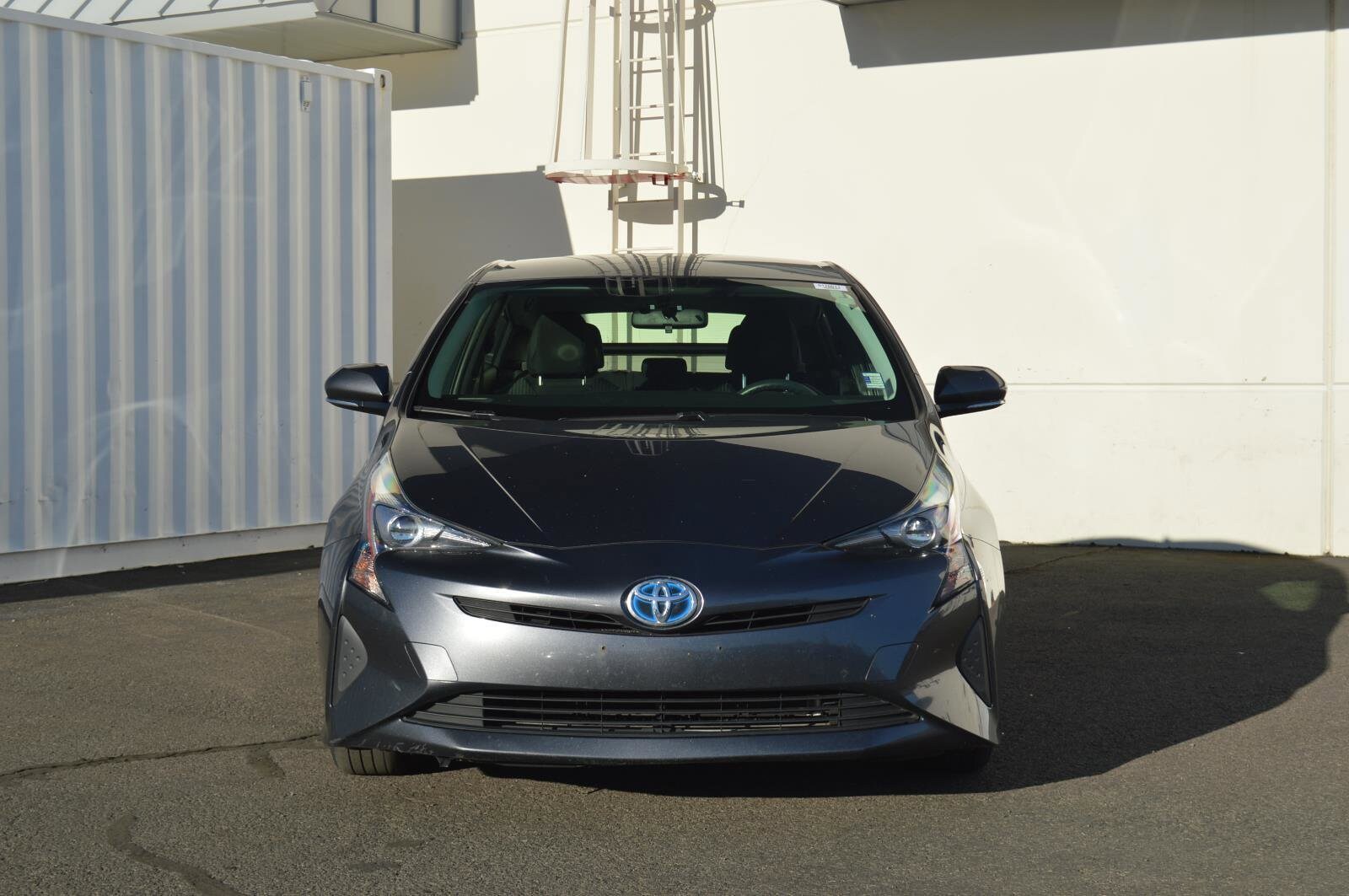 2016 Toyota Prius Two Eco photo 3