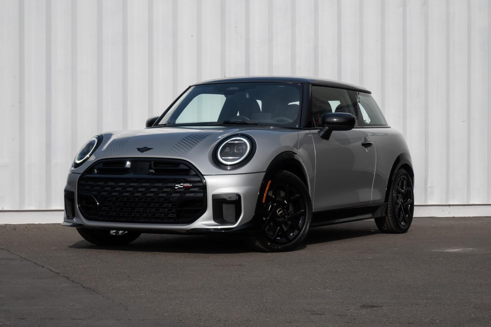 2026 MINI Hardtop 2 Door S's photo