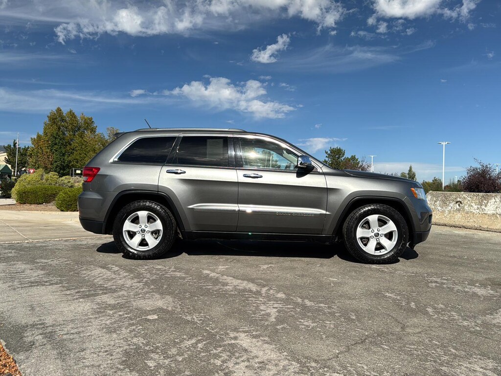 Used 2011 Jeep Grand Cherokee Overland SUV