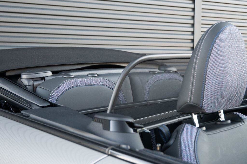 2025 MINI Convertible S - Photo 30