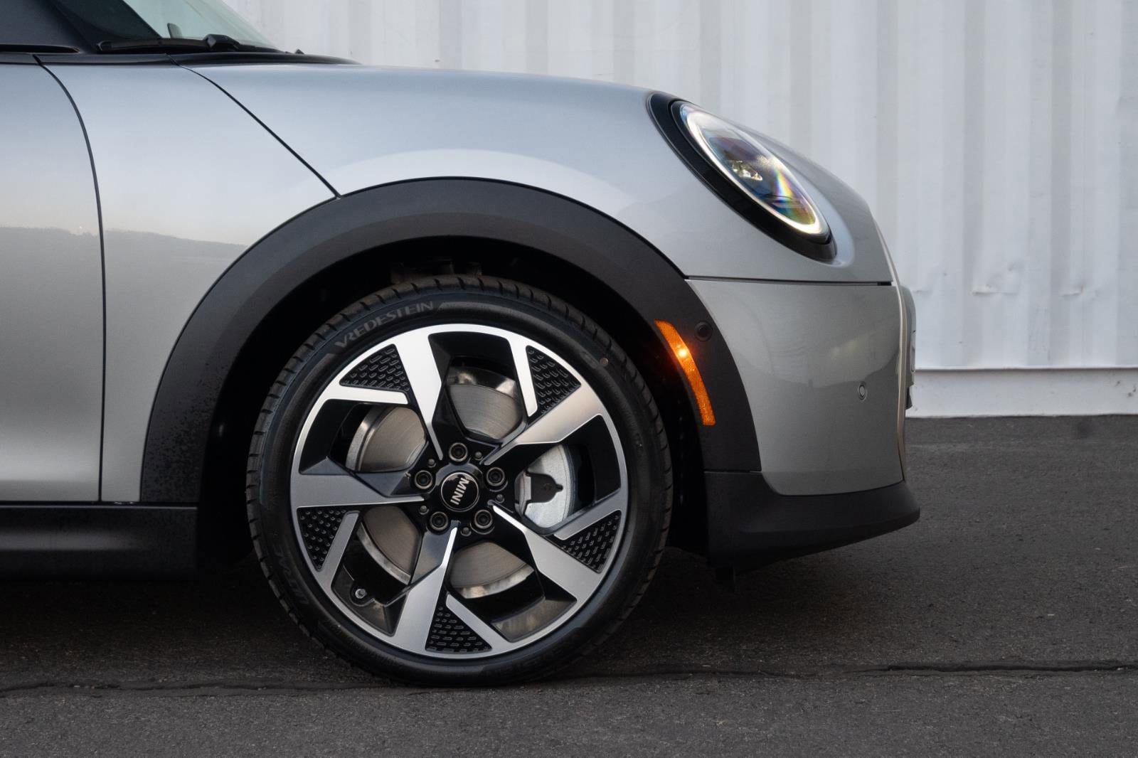 2026 MINI Hardtop 2 Door S - Photo 9