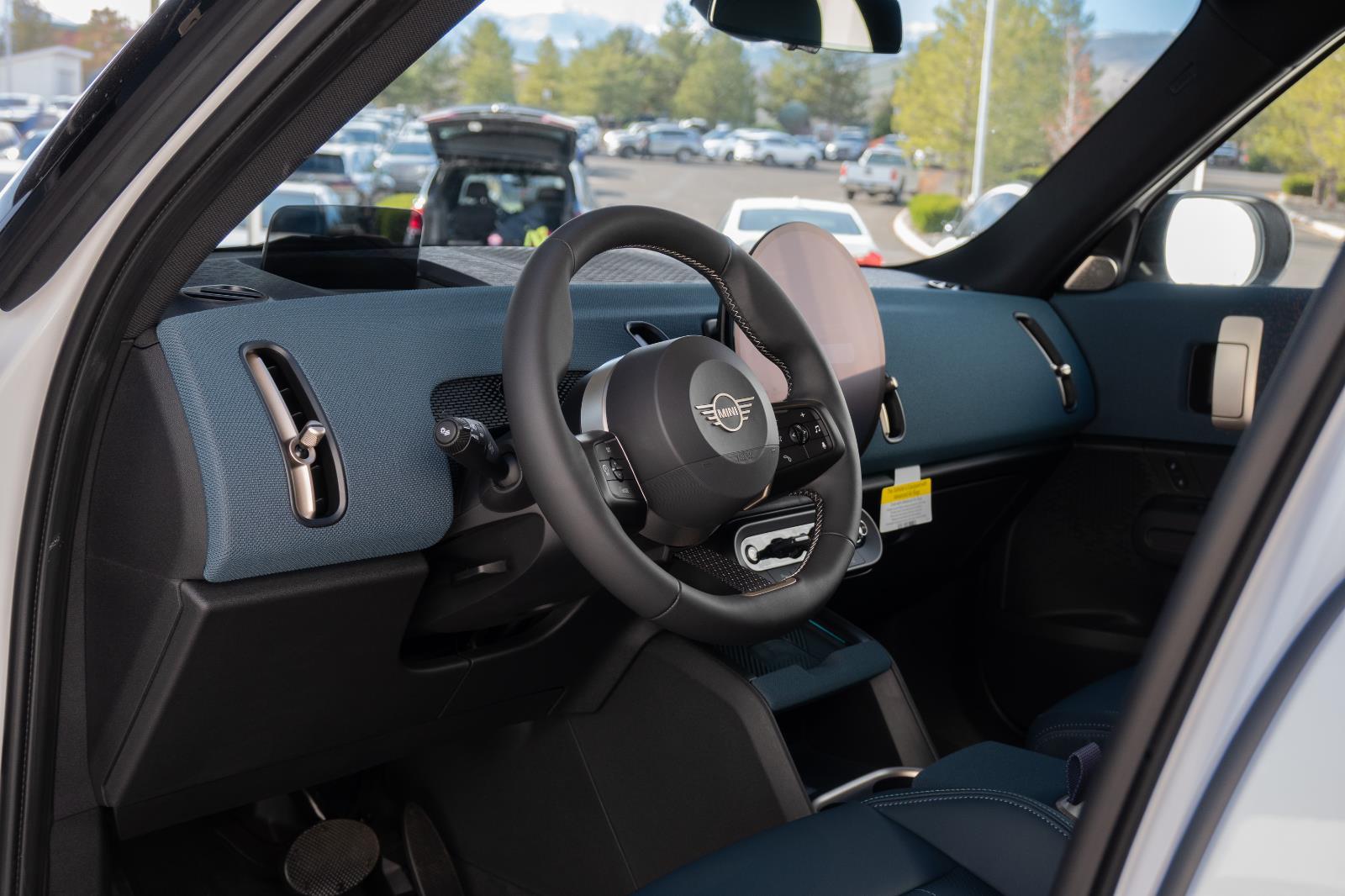 2025 Mini Countryman SE ALL4 photo 4