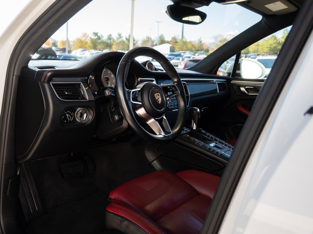 Used 2018 Porsche Macan S SUV