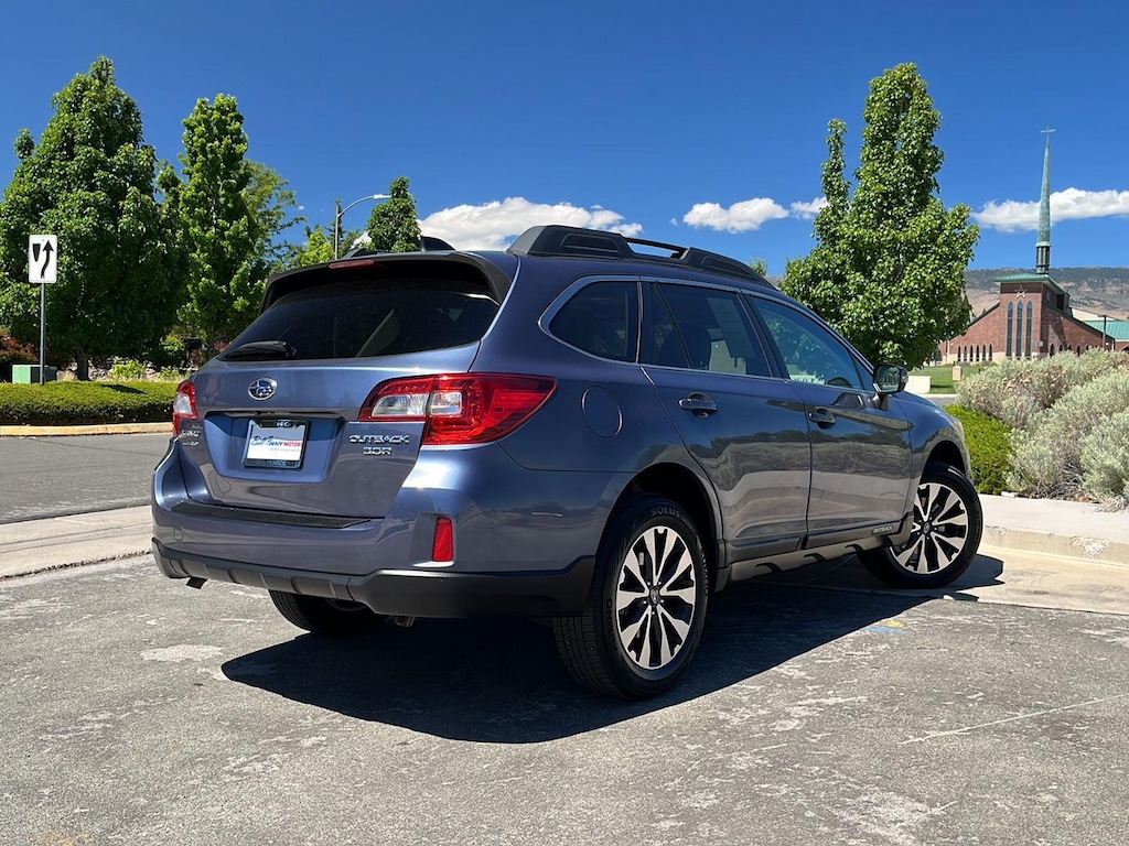 Used 2017 Subaru Outback Limited SUV