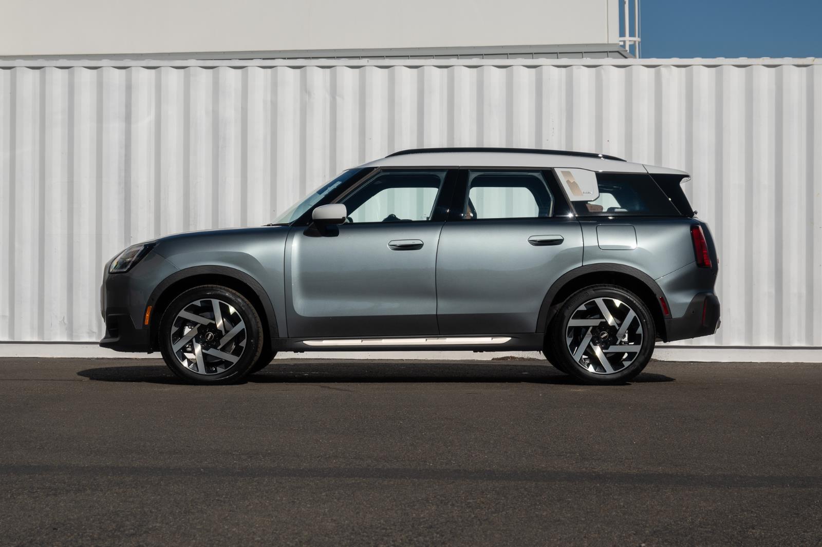 2026 Mini Countryman ALL4 Signature photo 2