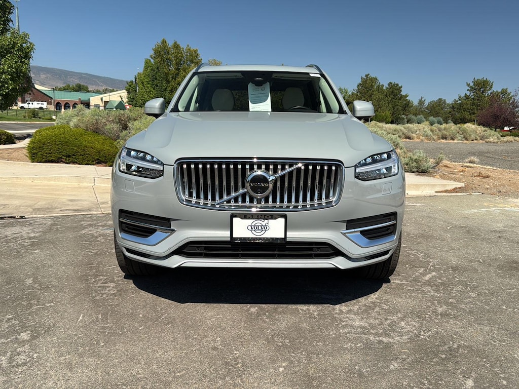 Used 2025 Volvo XC90 Plug-In Hybrid Plus SUV