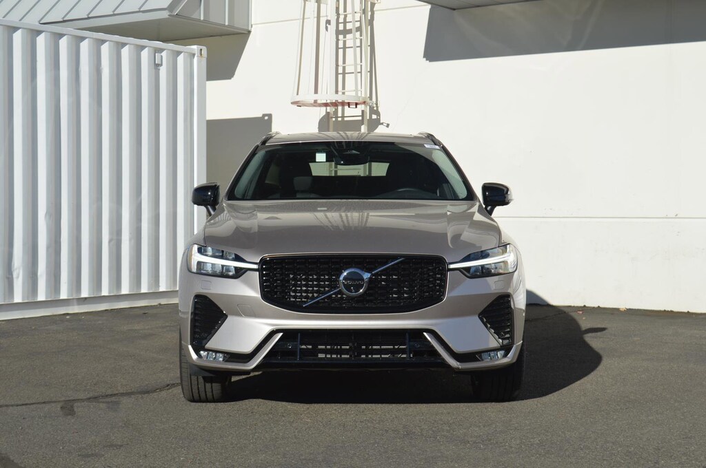 Used 2025 Volvo XC60 B5 Plus SUV