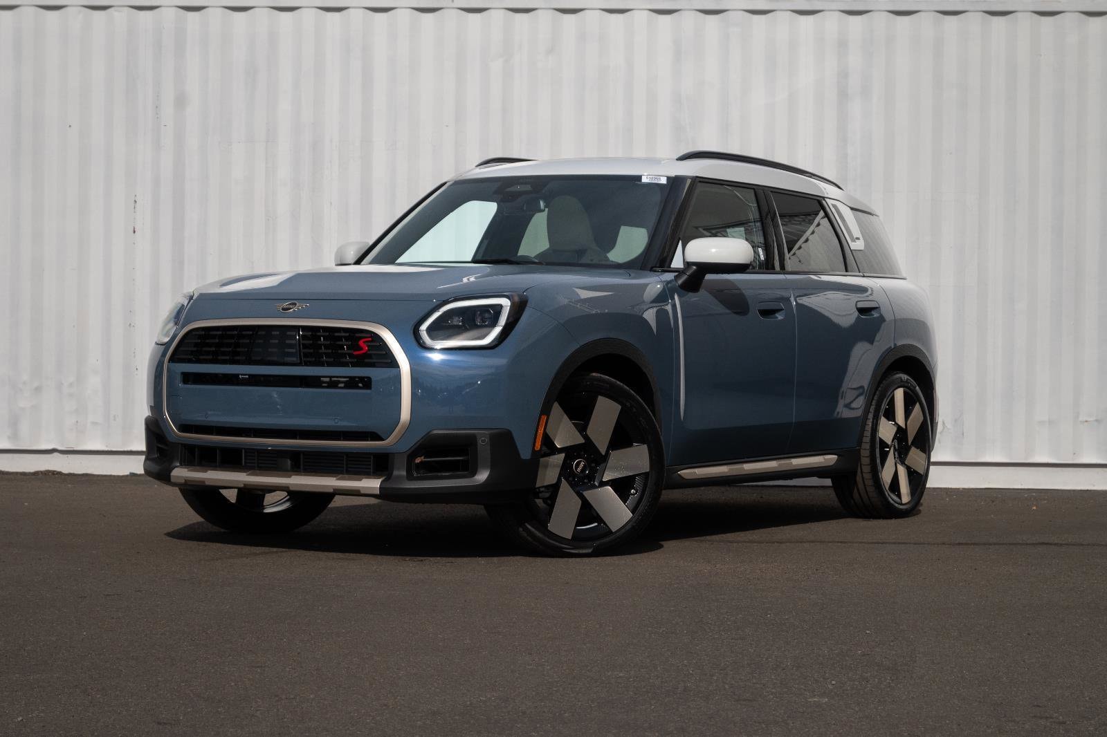2026 MINI Countryman S's photo