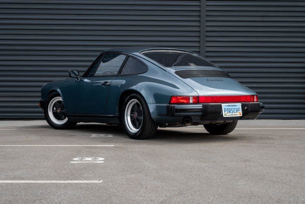 1987 Porsche 911 Coupe photo 2