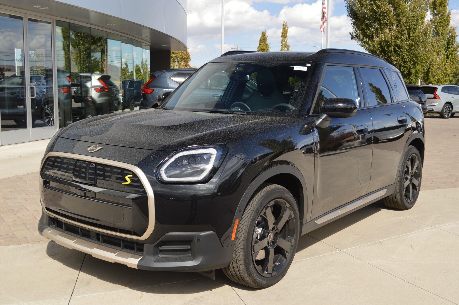 2025 MINI Countryman