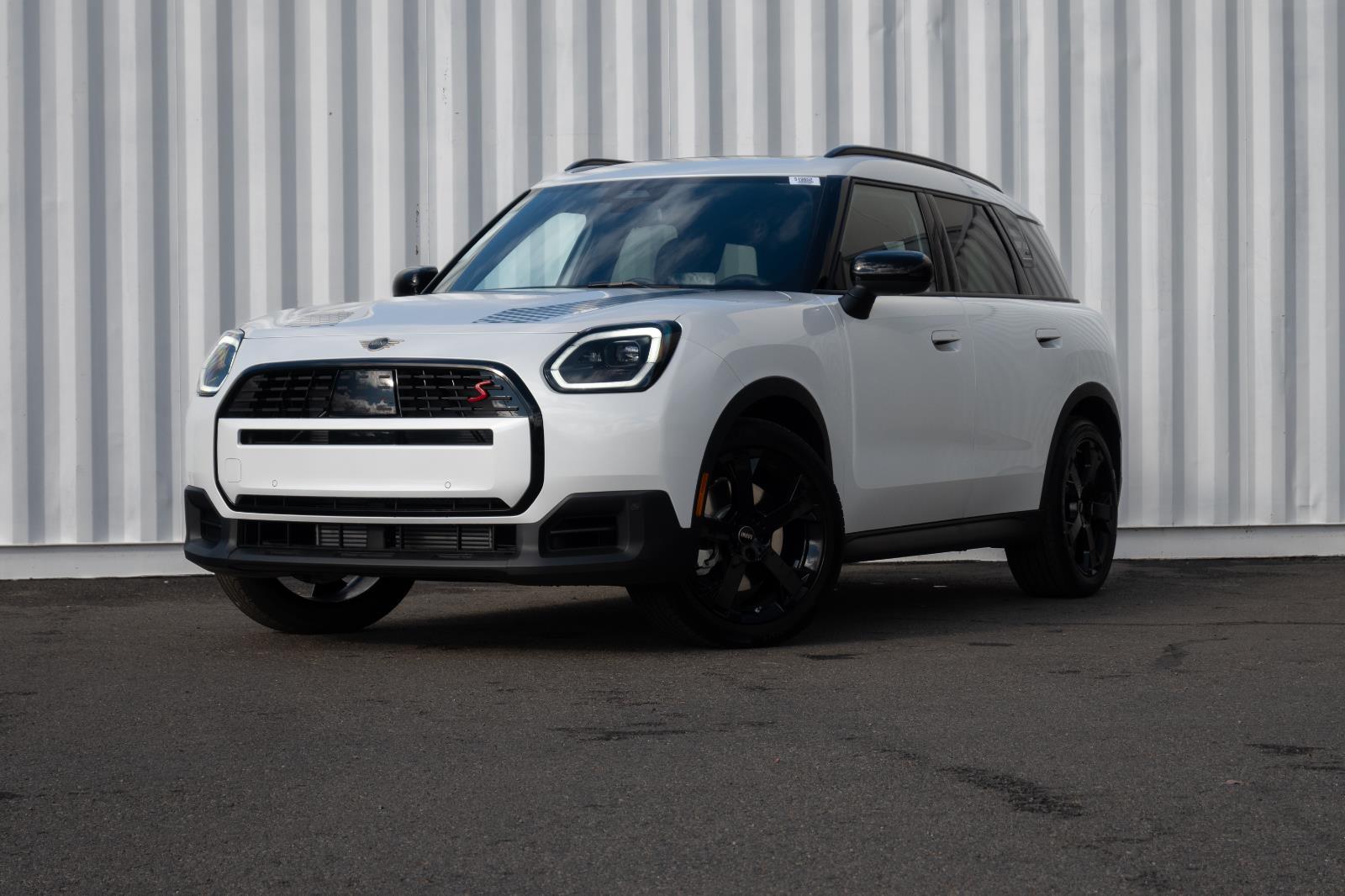 2026 MINI Countryman S's photo
