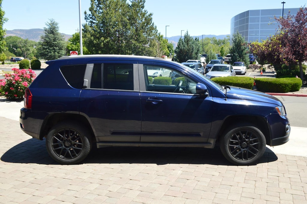 Used 2016 Jeep Compass Latitude SUV