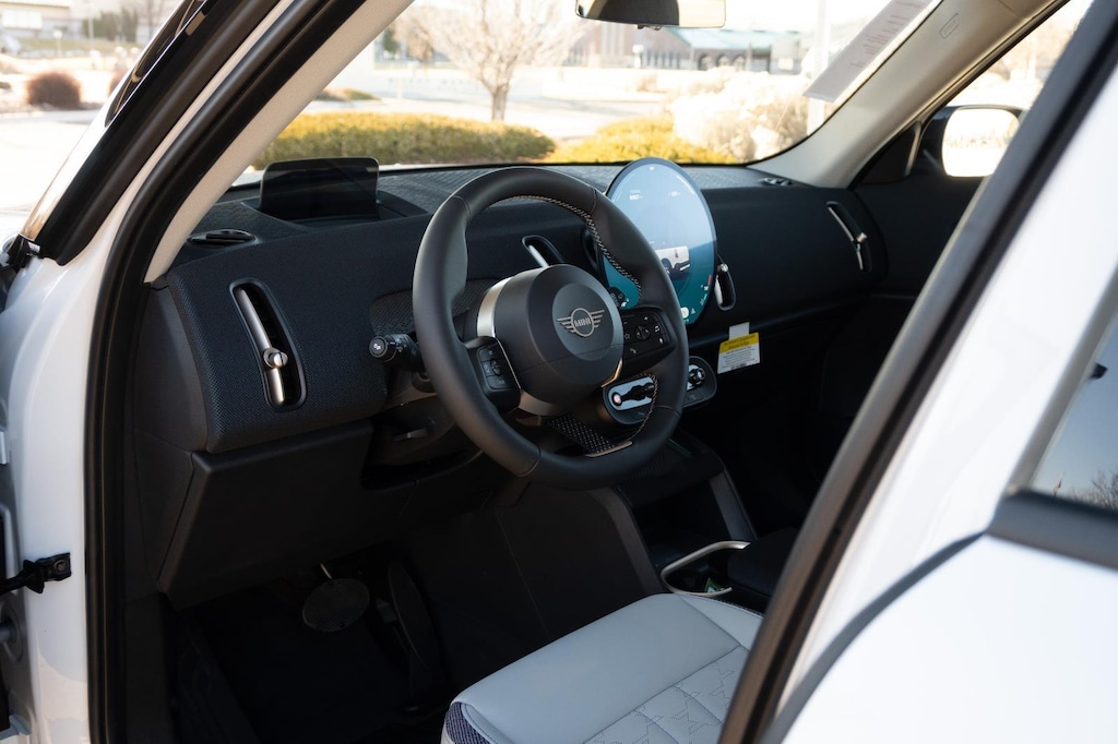 New 2025 MINI Countryman SE SUV