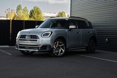 2025 MINI Countryman Signature Plus SUV